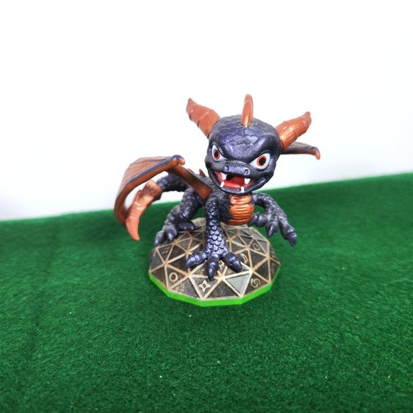 Skylanders Spyro's Adventure Action Figures Lot of 10 Video Game 2011 - Picture 9 of 13